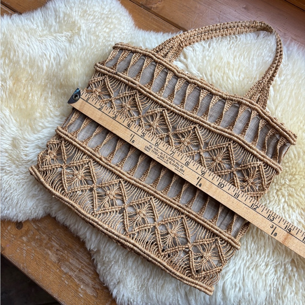 Vintage Woven Basket Purse - Picture 6 of 7